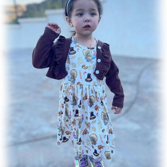 Warm & Stylish Toddler Dress and Cardigan Set - Perfect for Fall Celebrations - Picture 3 of 6